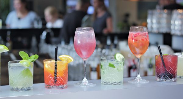 cocktail-3954557_1920 simple cocktails to make at home
