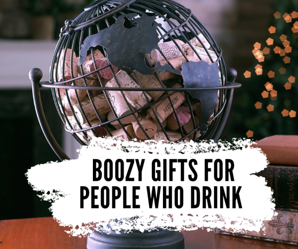 Travel Gift Guide Covers35