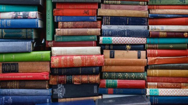 the-ultimate-list-of-travel-books
